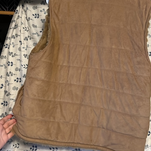 Reversible WInter Vest - Picture 5 of 8